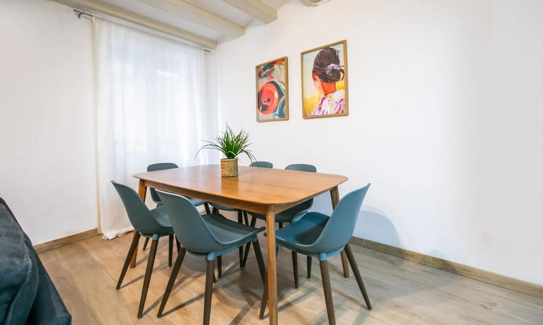 P2Esc1103- Apartment Barrio Gotico location
