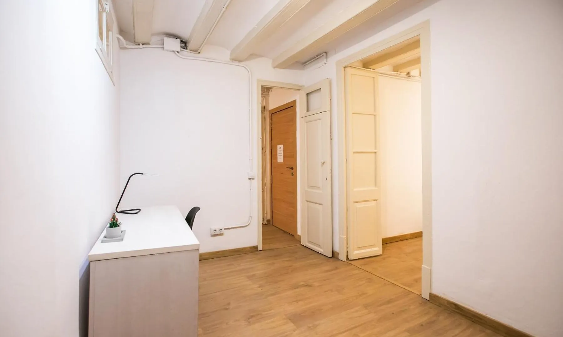 P2Esc1103- Apartment Barrio Gotico Barcelona 0*,  Spain